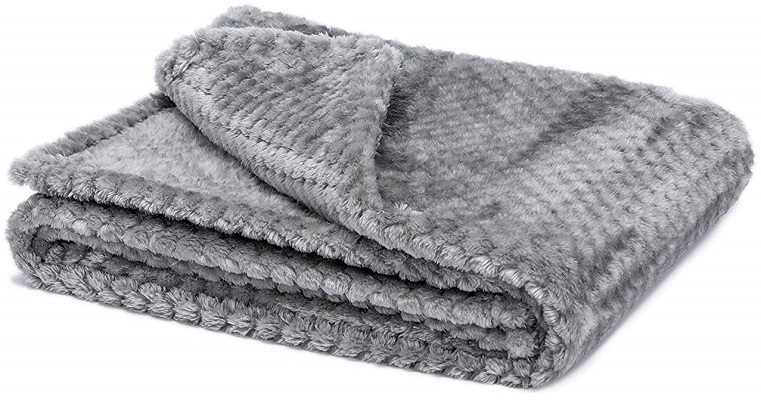 WONDER MIRACLE Fuzzy Blanket