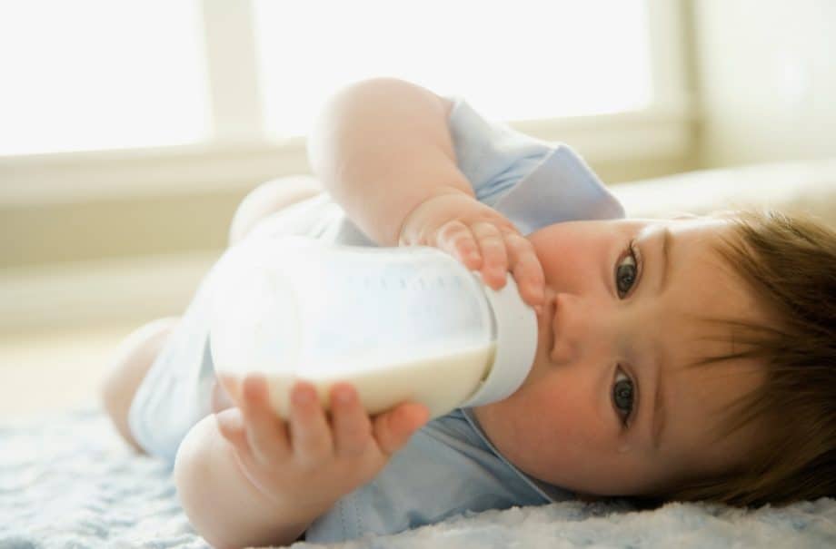 baby bottlefeeding