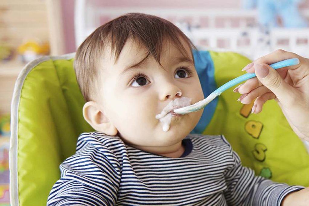 Why yogurt is a great first food for baby