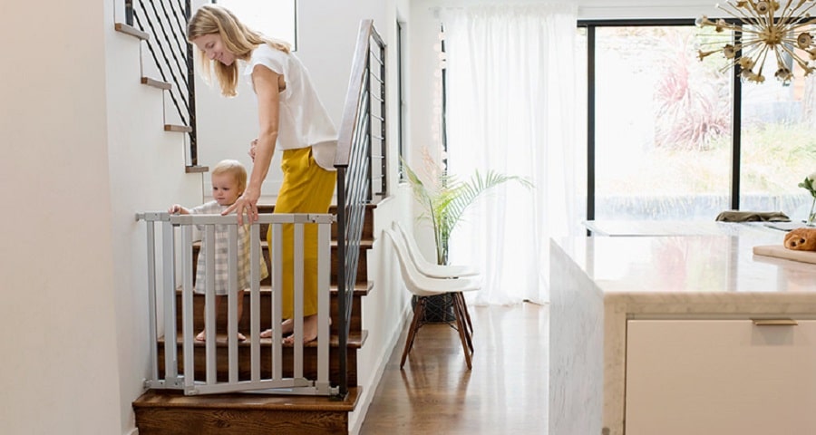 munchkin protect baby gate