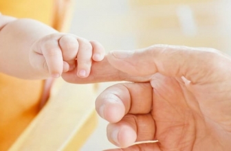 5 Nurses Who Work With Babies